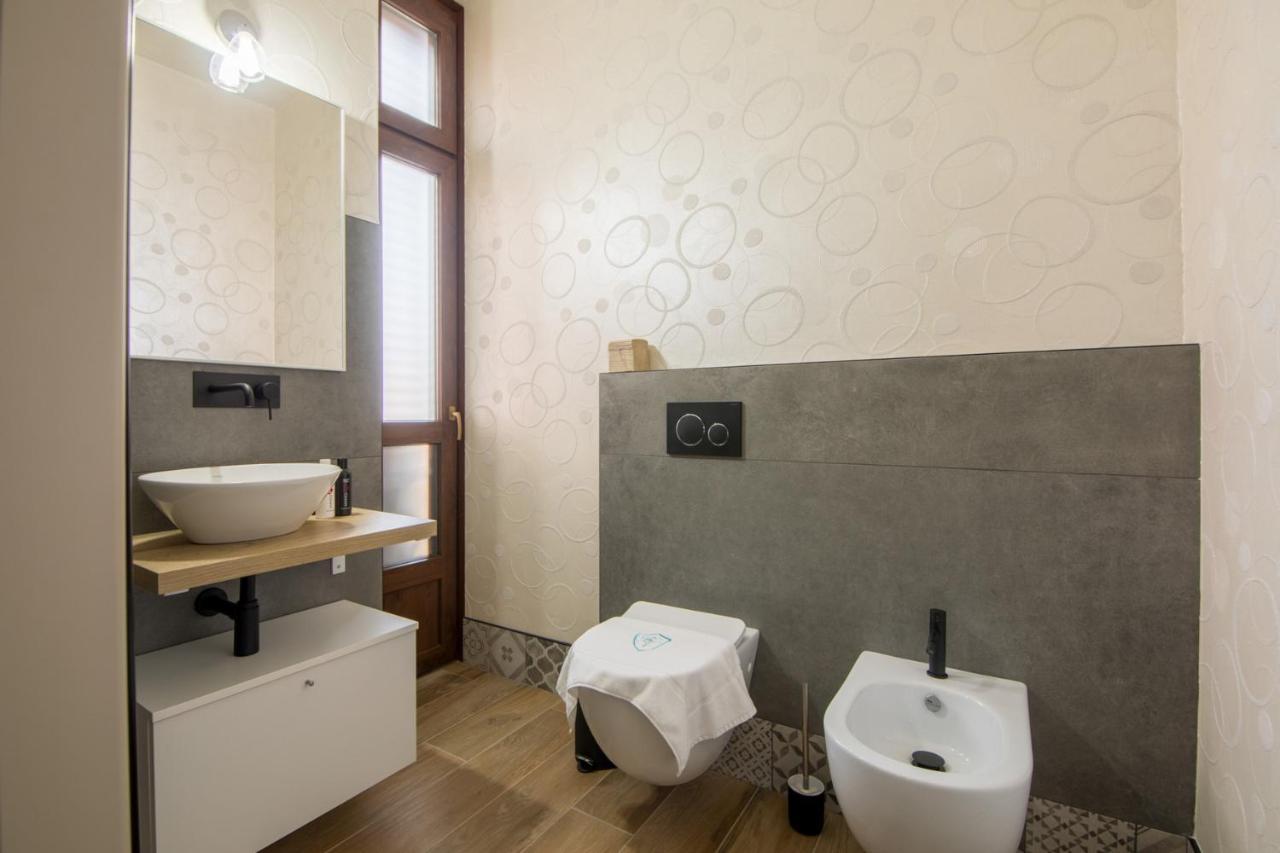 La Locanda Del Bistrot Dei Vinai Cuneo Exteriör bild